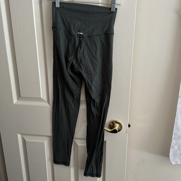 Womens Aerie olive green leggings - Picture 2 of 2